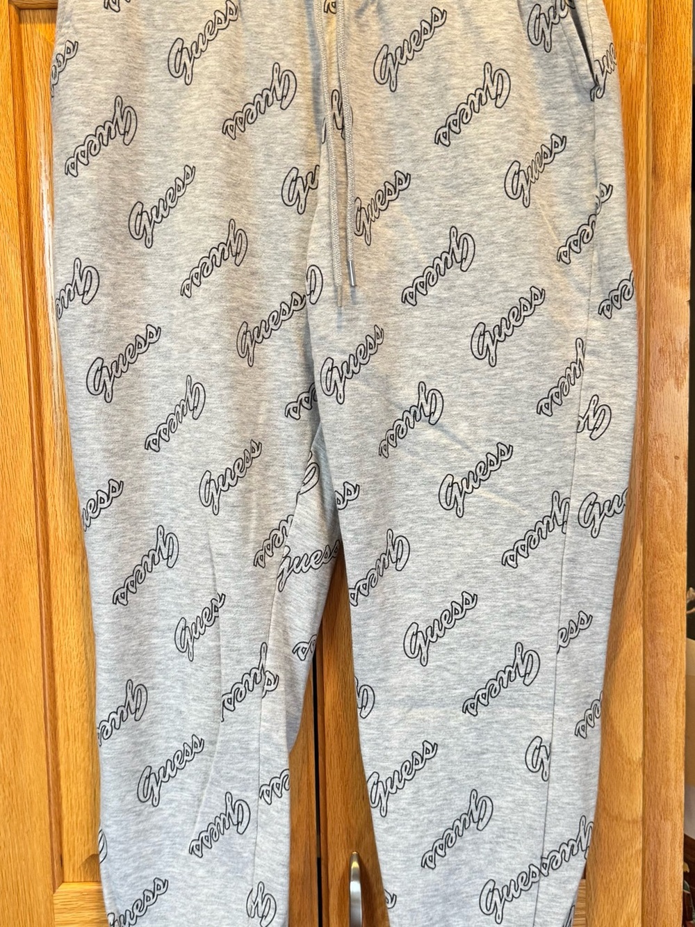 Women’s Guess Gray Logo Jogger/sweatpants